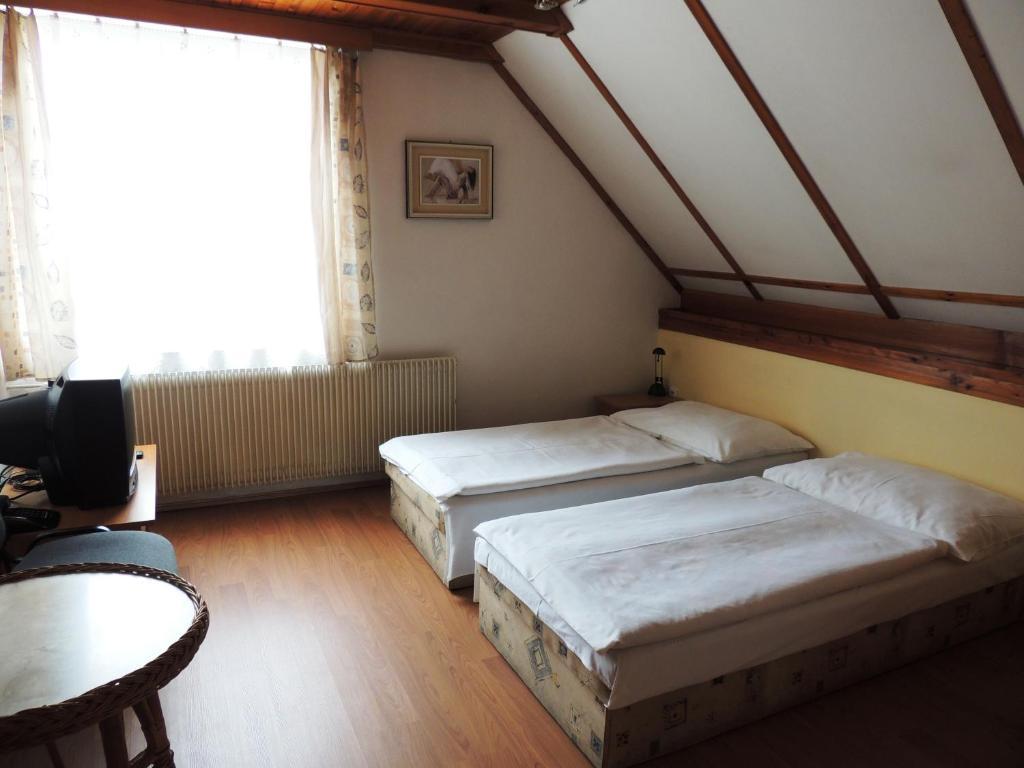 Penzion Pohoda Beroun Hotel Beroun  Room photo